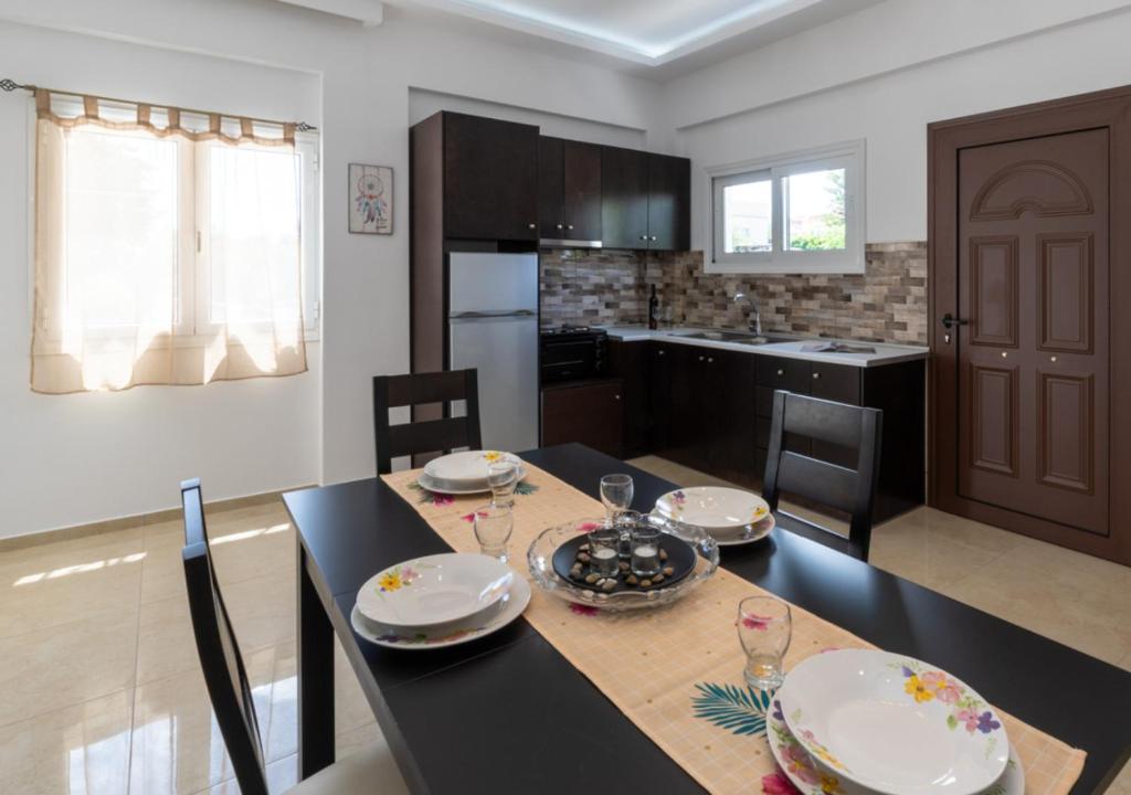 Villa Antonis Beachfront deluxe apartments room 5